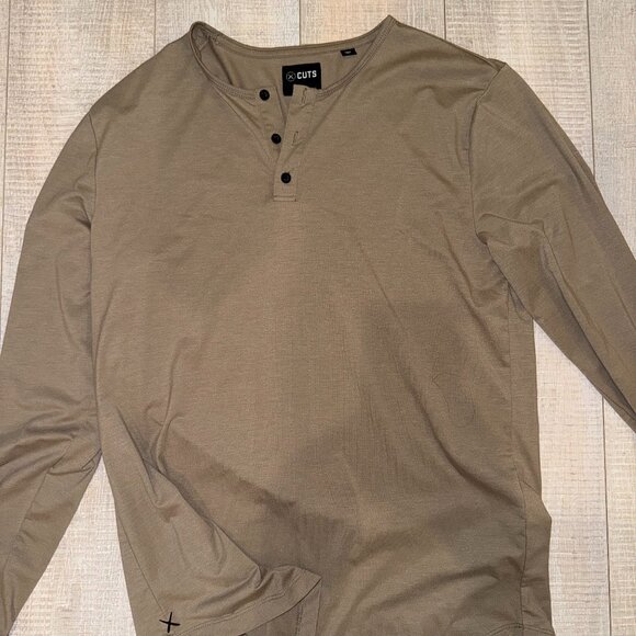 Cuts Long Sleeve Henley Curve Hem Mens' Large - Picture 1 of 2